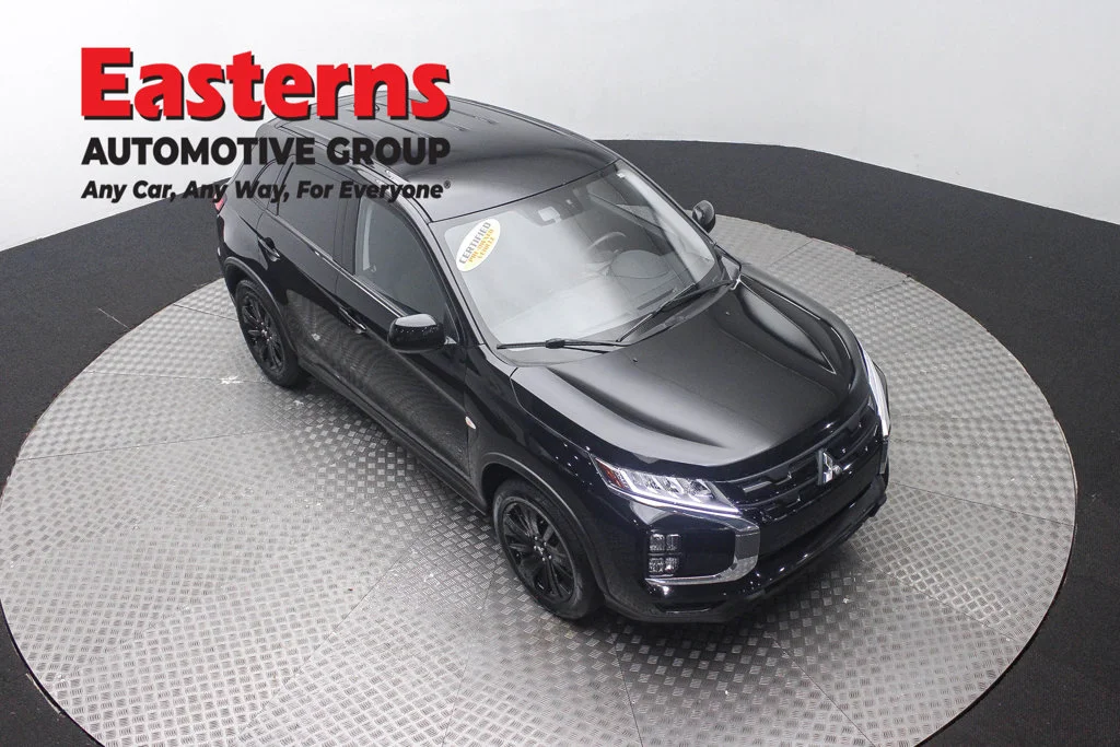 Used 2025 Black Mitsubishi 2.0 LE image 3