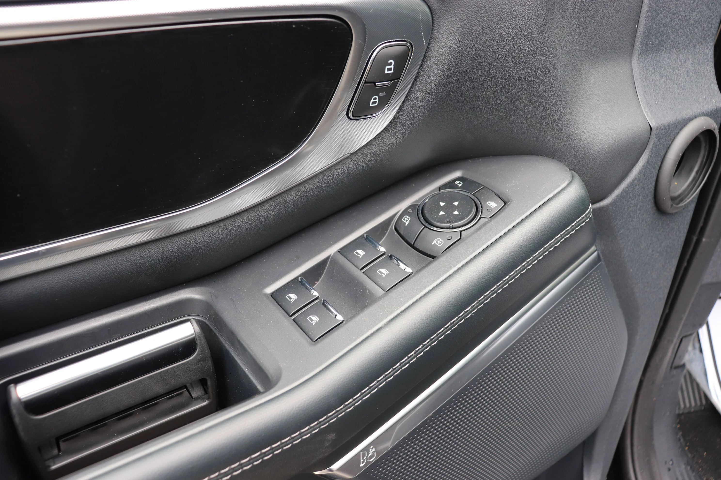 New 2026 AGATE BLACK METALLIC Ford Platinum Max image 12