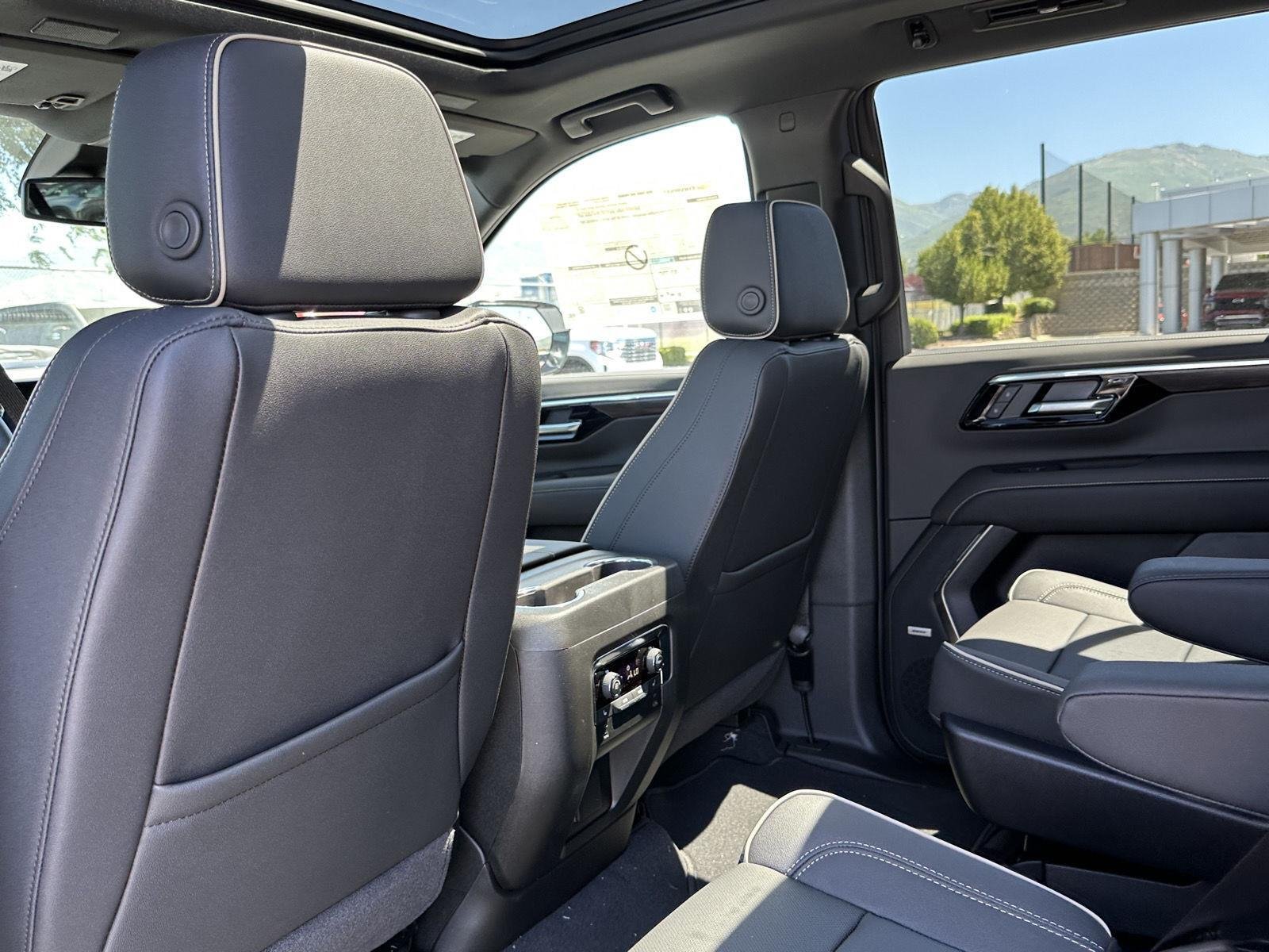 New 2026 Polar White Tricoat Chevrolet Premier image 20