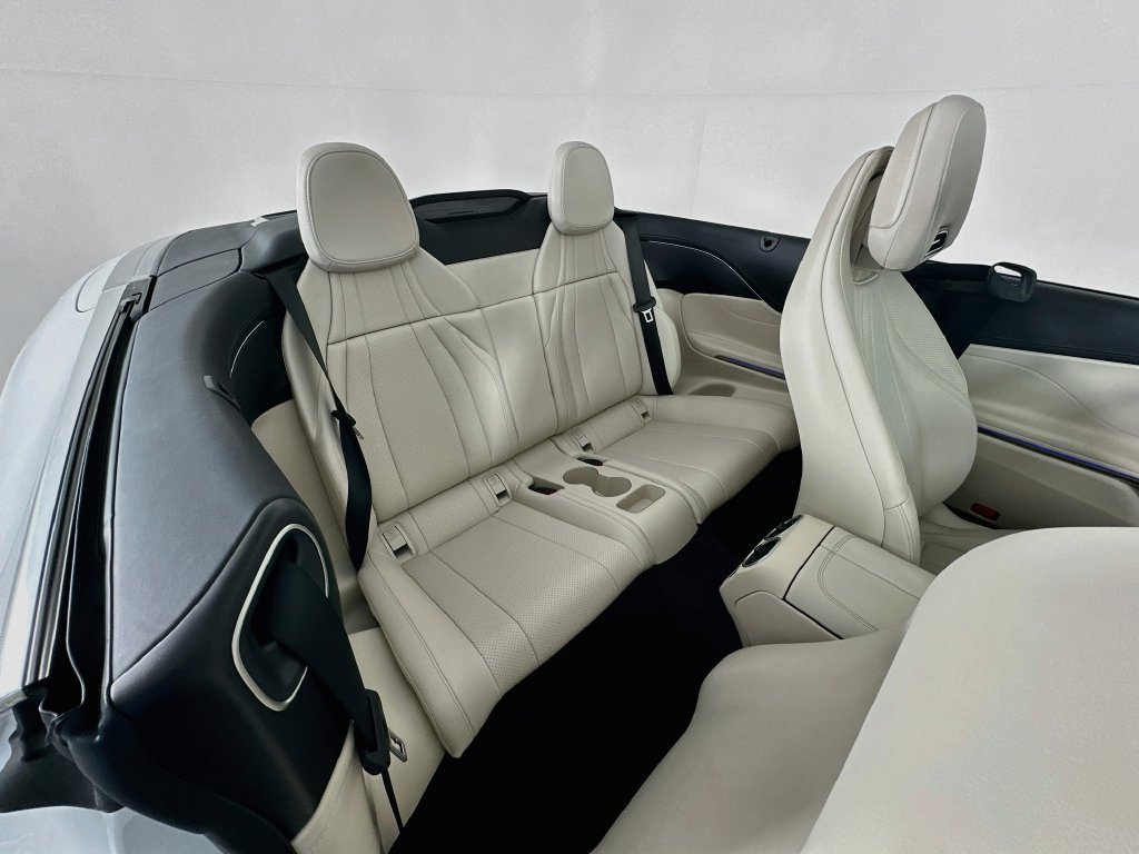 Used 2025 White Mercedes-Benz CLE 450 image 27