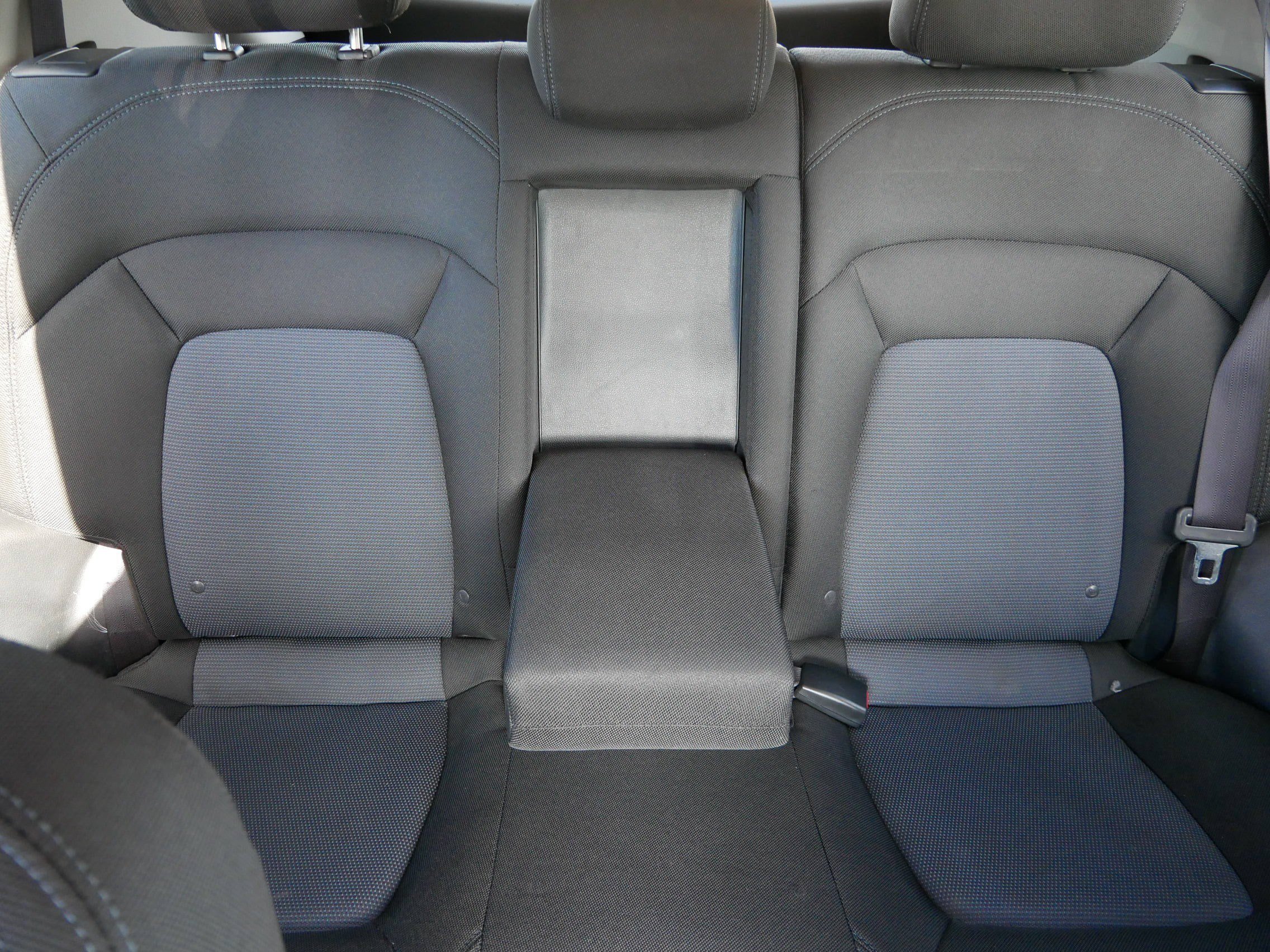Used 2015 Mineral Silver Kia LX image 13