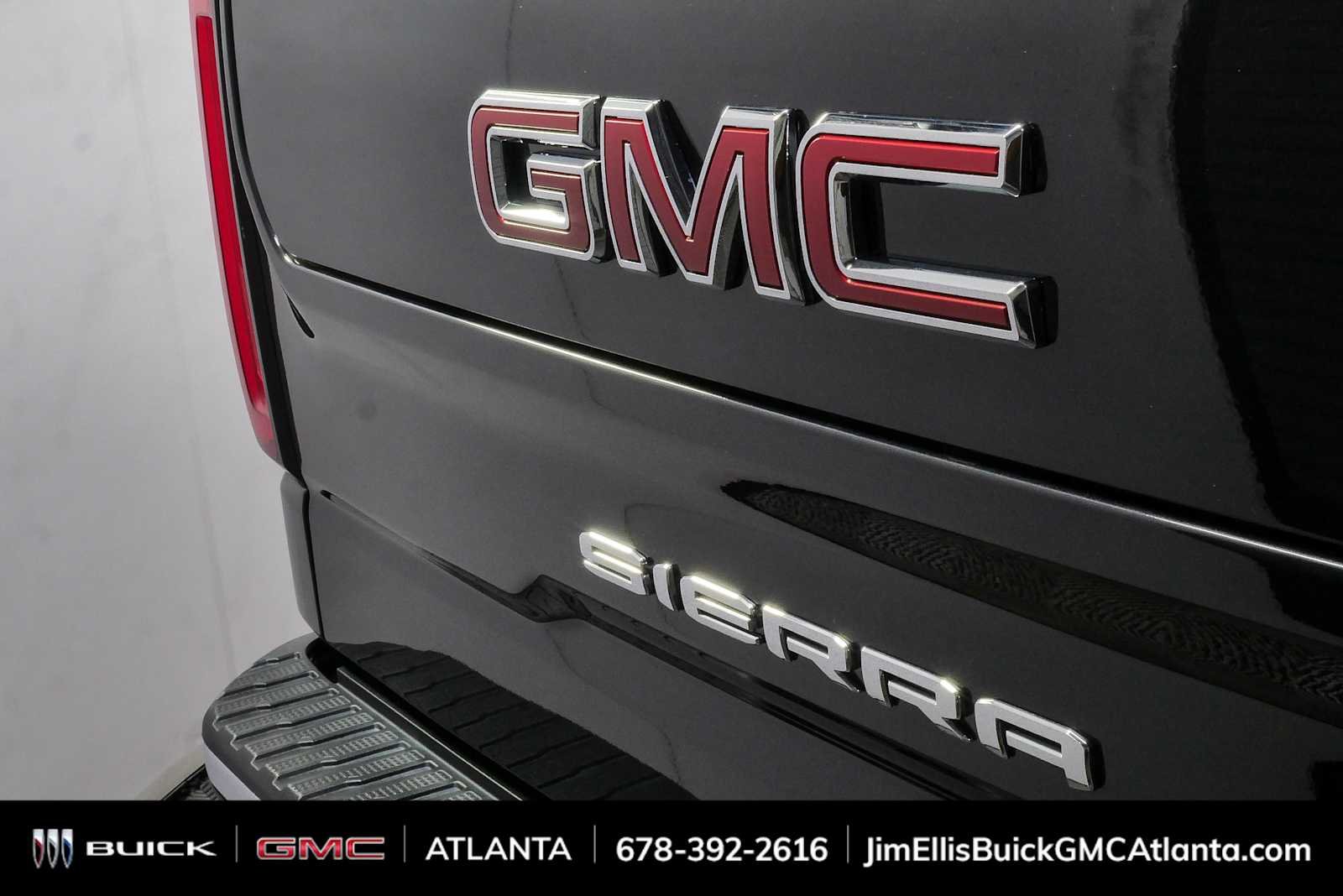 Used 2022 Titanium Rush Metallic GMC SLT image 36