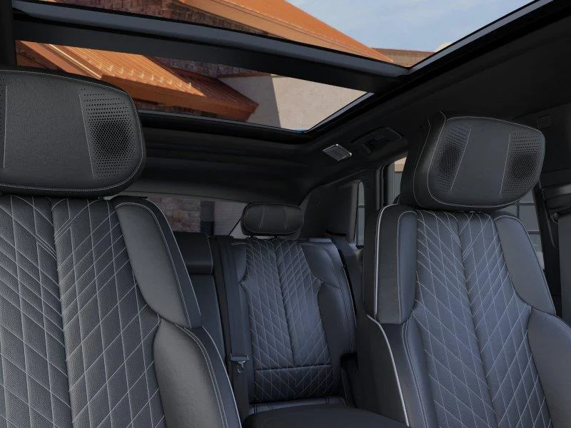 2027 Cadillac LYRIQ Signature Sport - Photo 24