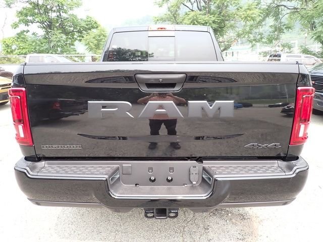 New 2026 Diamond Black Crystal Pearl-Coat Exterior Paint RAM Big Horn image 4