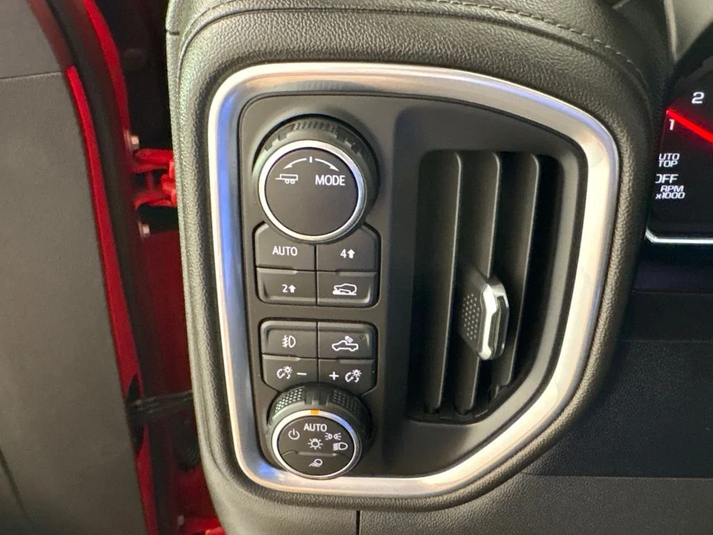 Used 2020 Red Chevrolet RST image 36