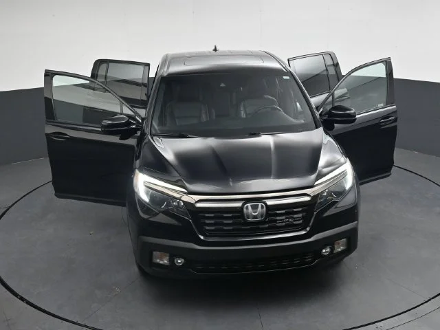 Used 2018  Honda Black Edition image 38
