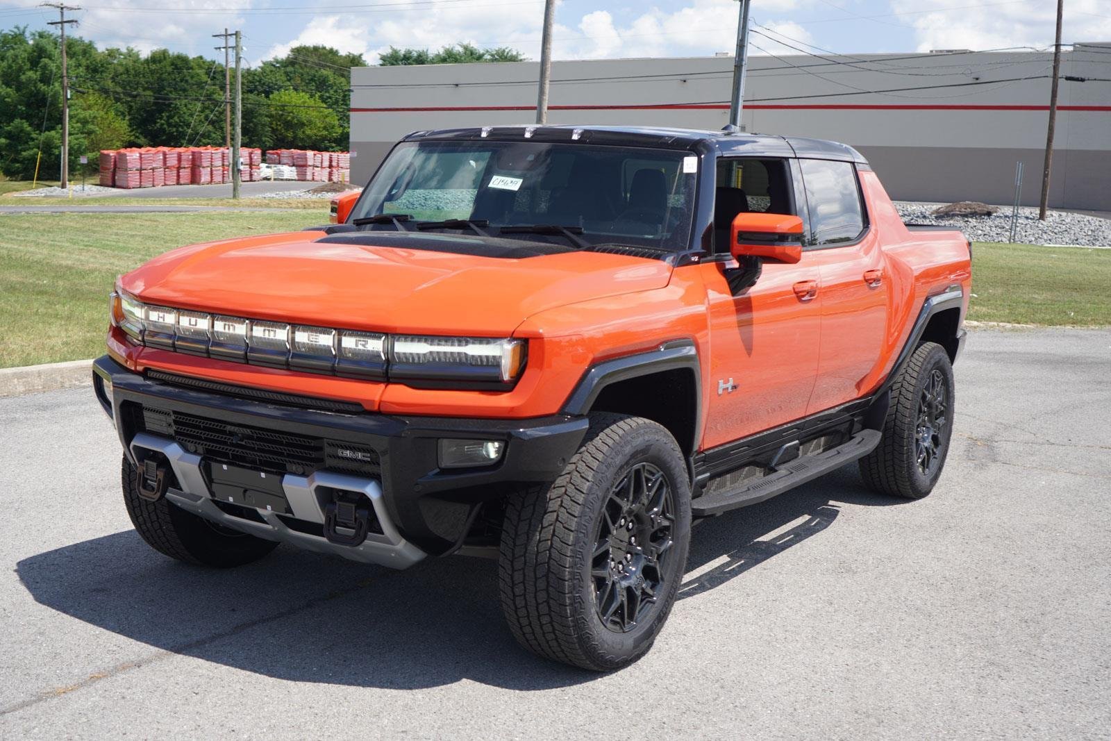 New 2025 Solar Orange GMC 2X image 9