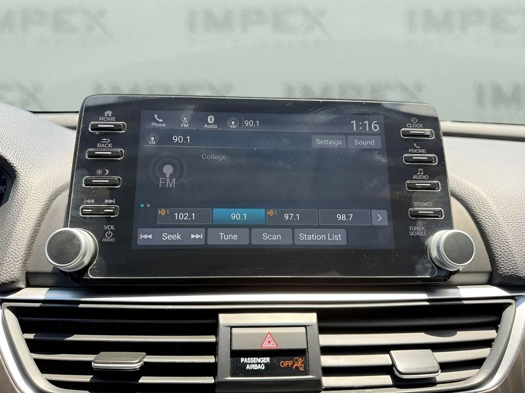 Used 2020  Honda EX-L image 11