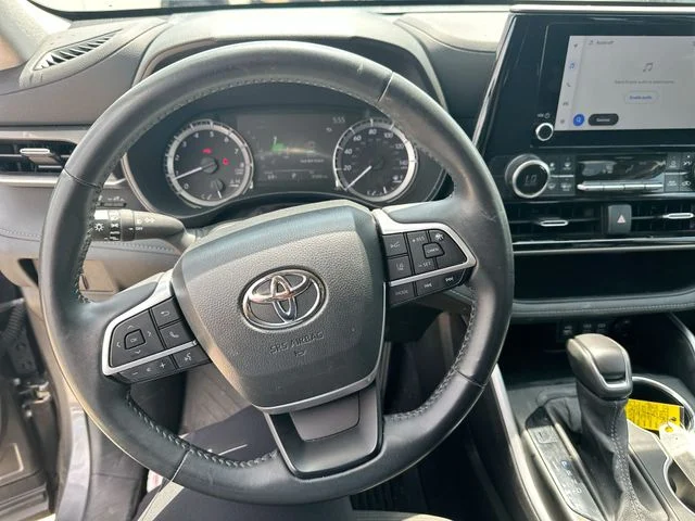 Used 2023 Gray Toyota LE image 15