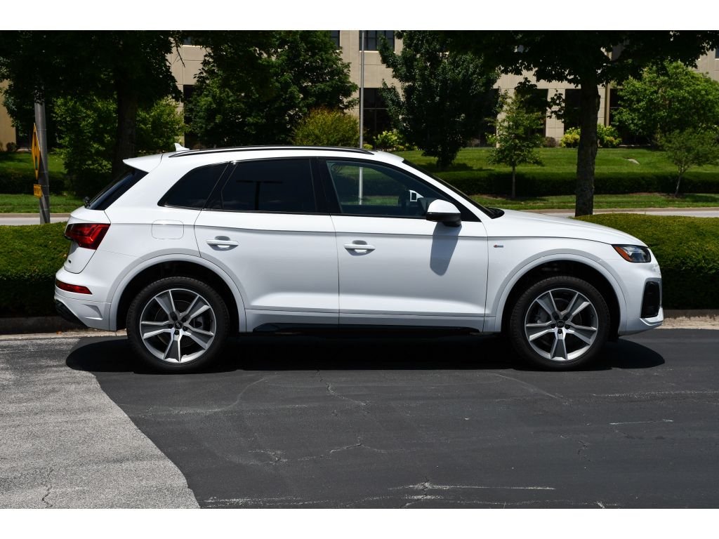 Used 2025 Whi Audi S line Premium image 3