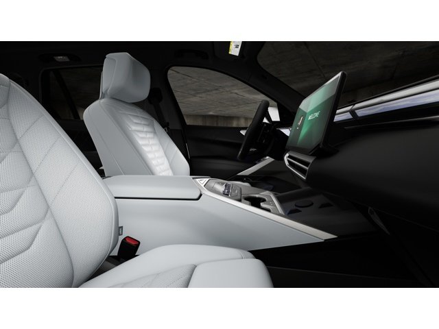 New 2027 Alpine White BMW  image 9