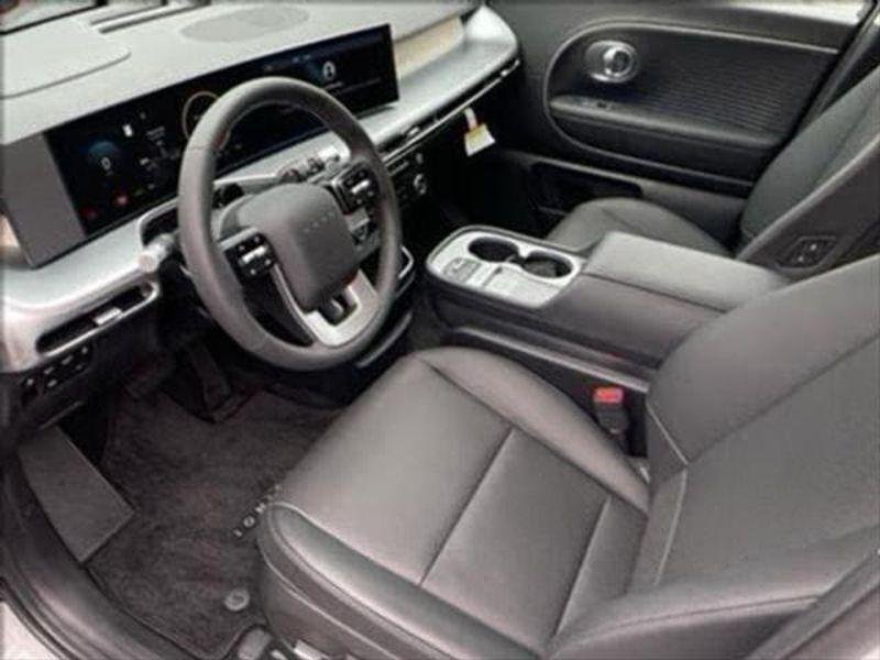 New 2026 Snow White Pearl Hyundai SEL image 11