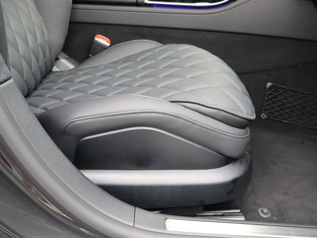 New 2026 Graphite Grey Metallic Mercedes-Benz S 580 image 12