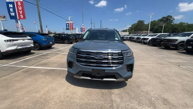 New 2026 Vapor Blue Metallic Ford Active image 3