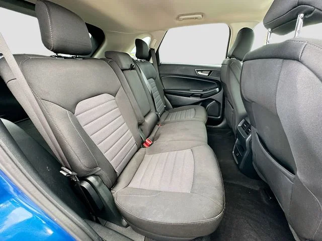 Used 2022 Blue Ford SE image 25
