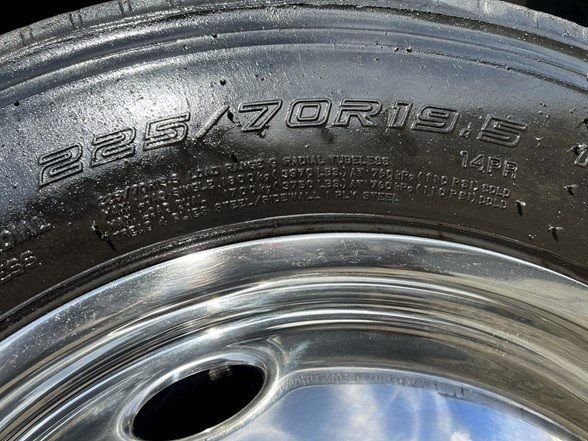 2015 Ford F-450 Super Duty Chassis Cab XL - Photo 37