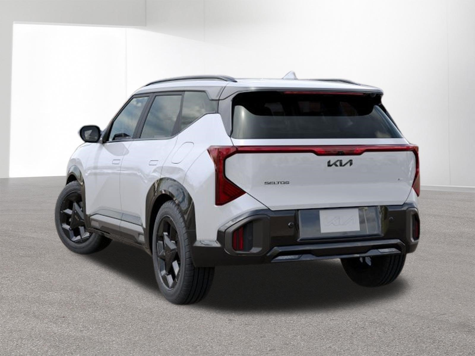 New 2027 Snow White Pearl Kia X-Line S image 4
