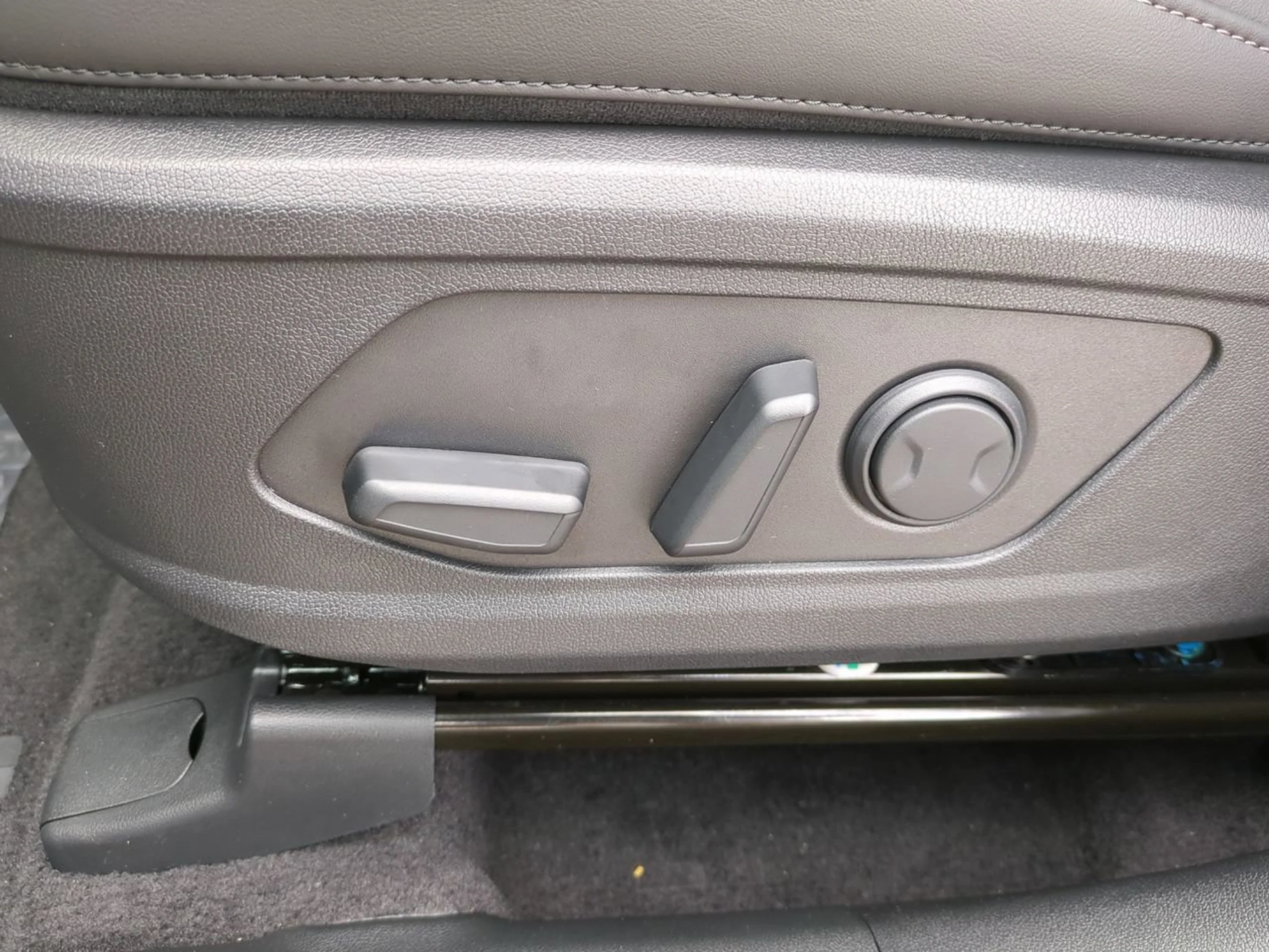 2026 Kia Sorento EX - Photo 22