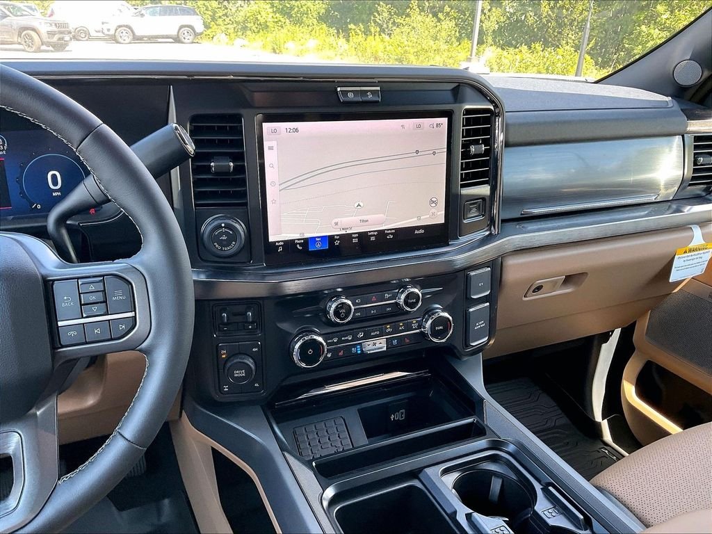 New 2026 Star White Metallic Tri-Coat Ford Lariat image 13