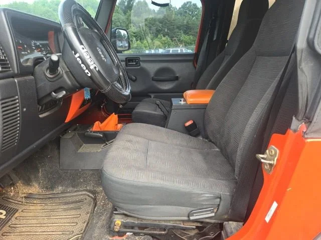 Used 2005 Impact Orange Cle Jeep Sport image 28