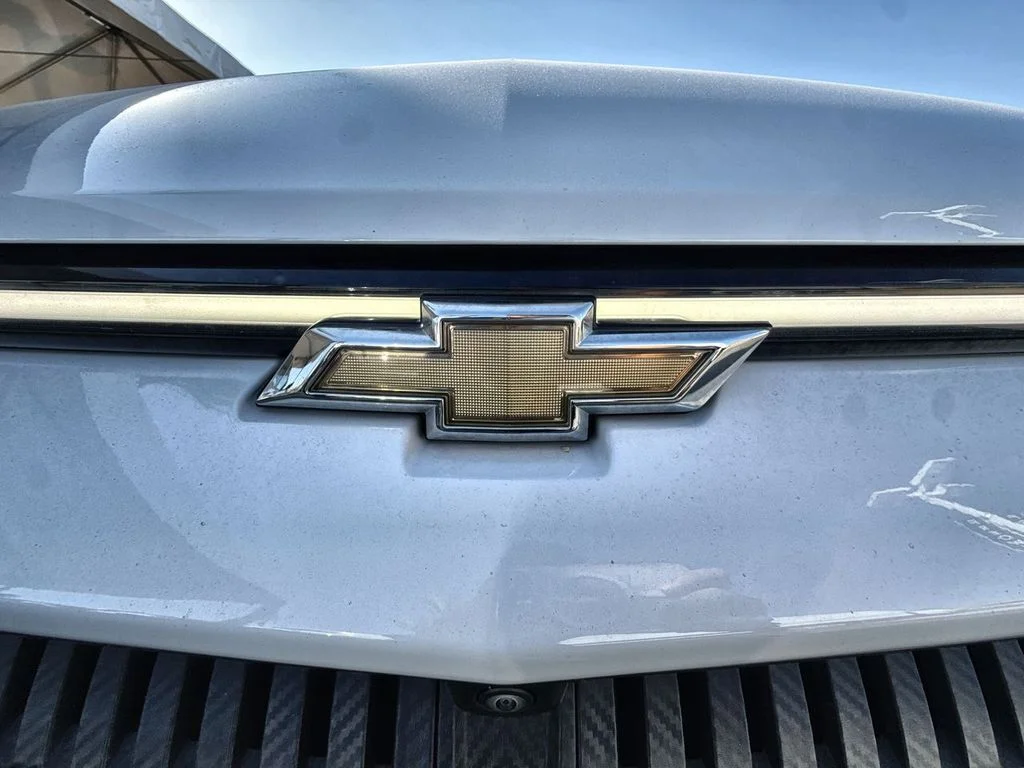 Used 2024 Summit White Chevrolet LT image 30