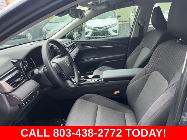 Used 2025  Toyota LE image 7
