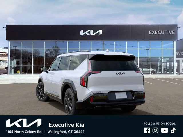 New 2026 White Kia Land image 4