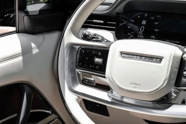 New 2026 Black Land Rover SE image 23