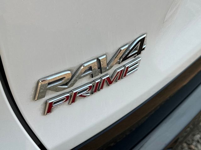 Used 2023 Ice Toyota SE image 38