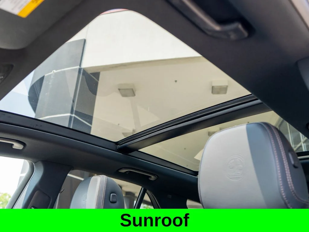 Used 2025 Green Mercedes-Benz GLE 53 AMG® image 12