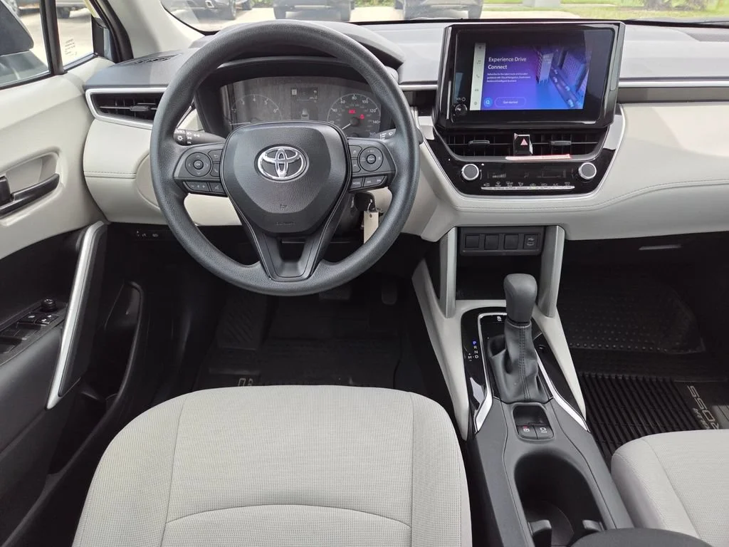 Used 2025 Celestite Toyota L image 26