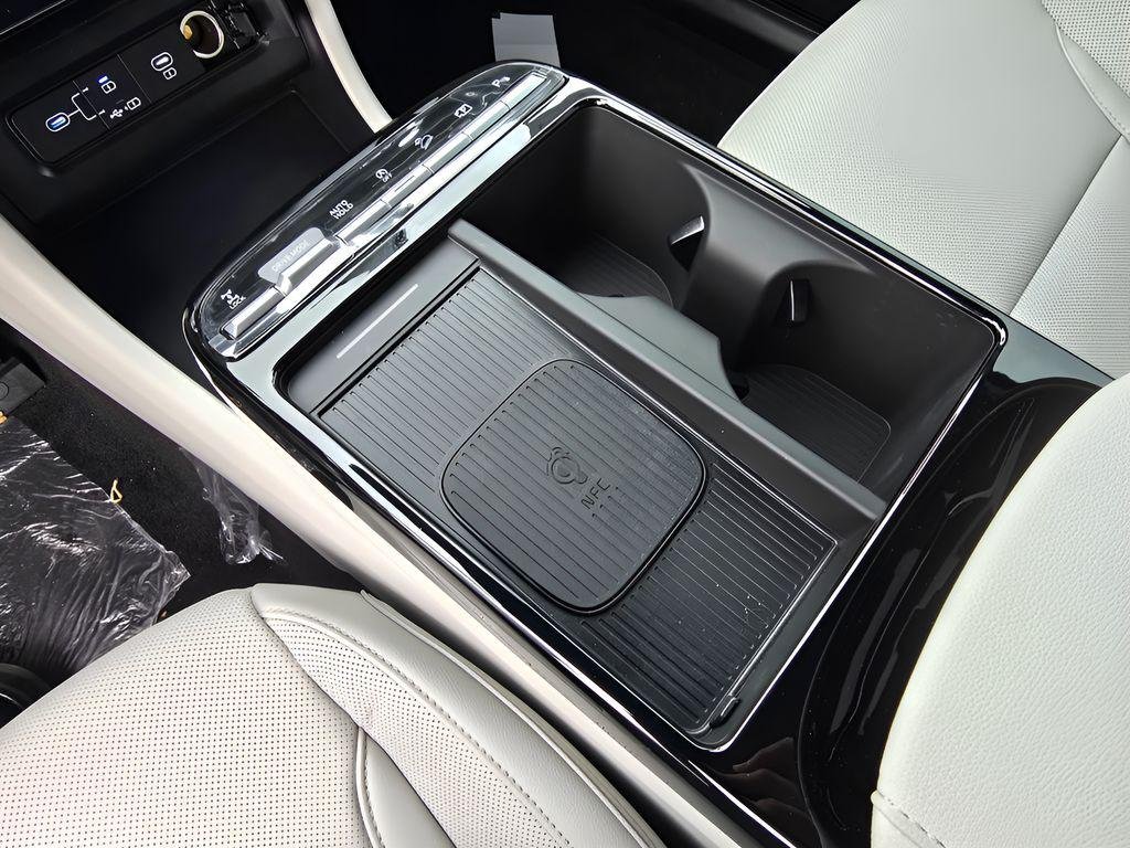New 2026 Ecotronic Gray Hyundai Limited AWD image 20