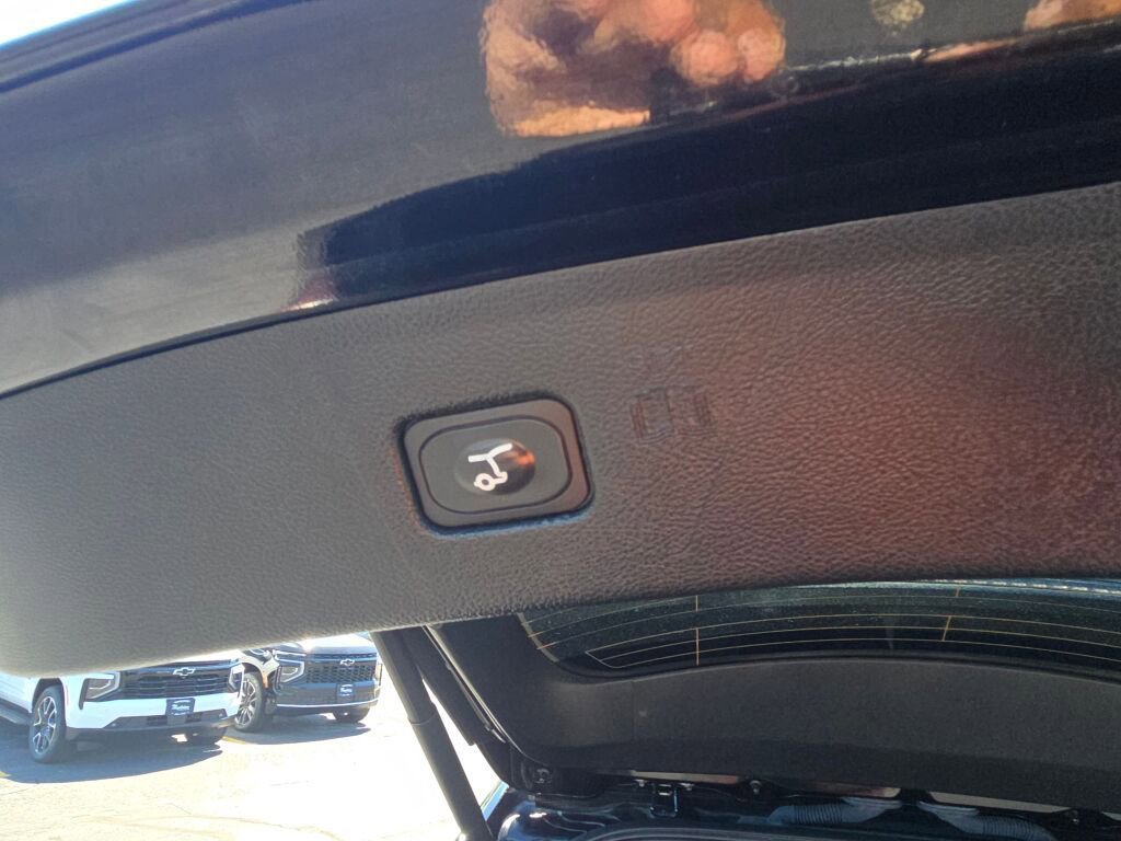 Used 2023 Black Ford SEL image 18