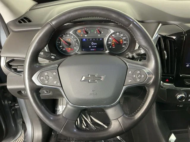 Used 2020  Chevrolet RS image 18