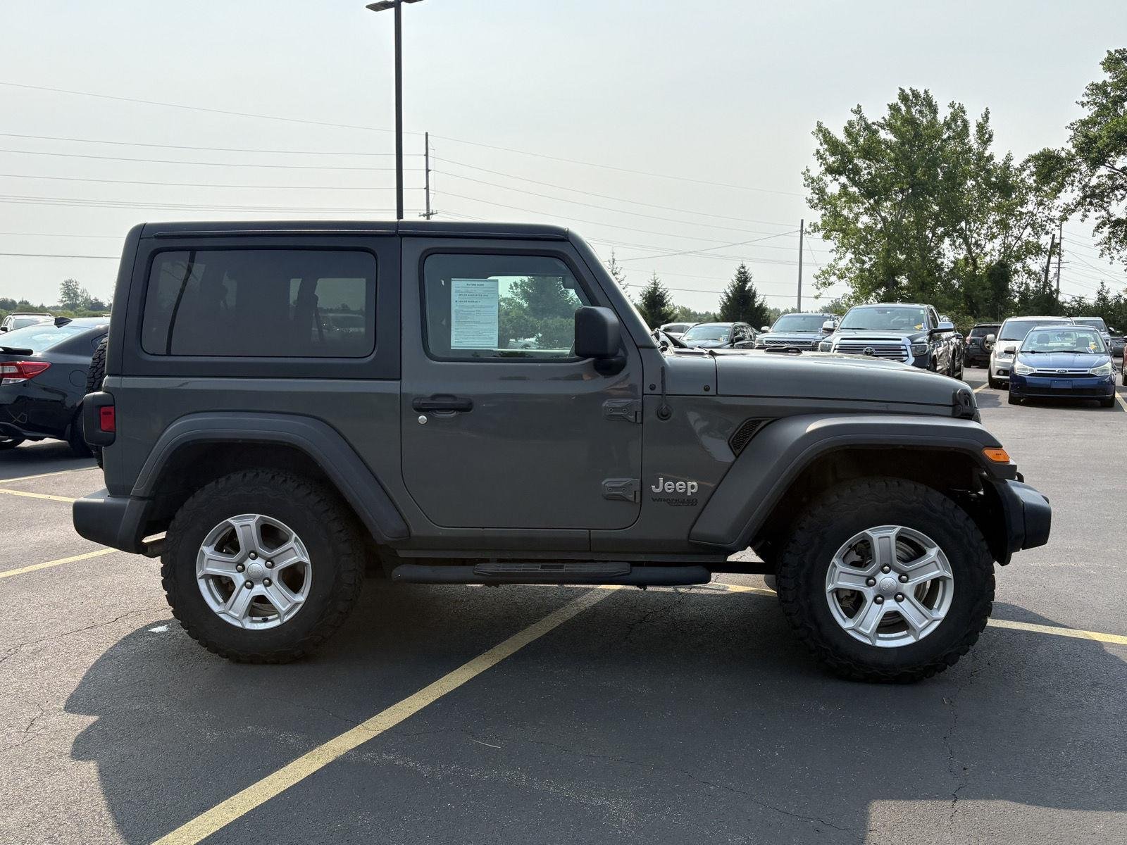 Used 2020 Sting-Gray Clearcoat Jeep Sport S image 8