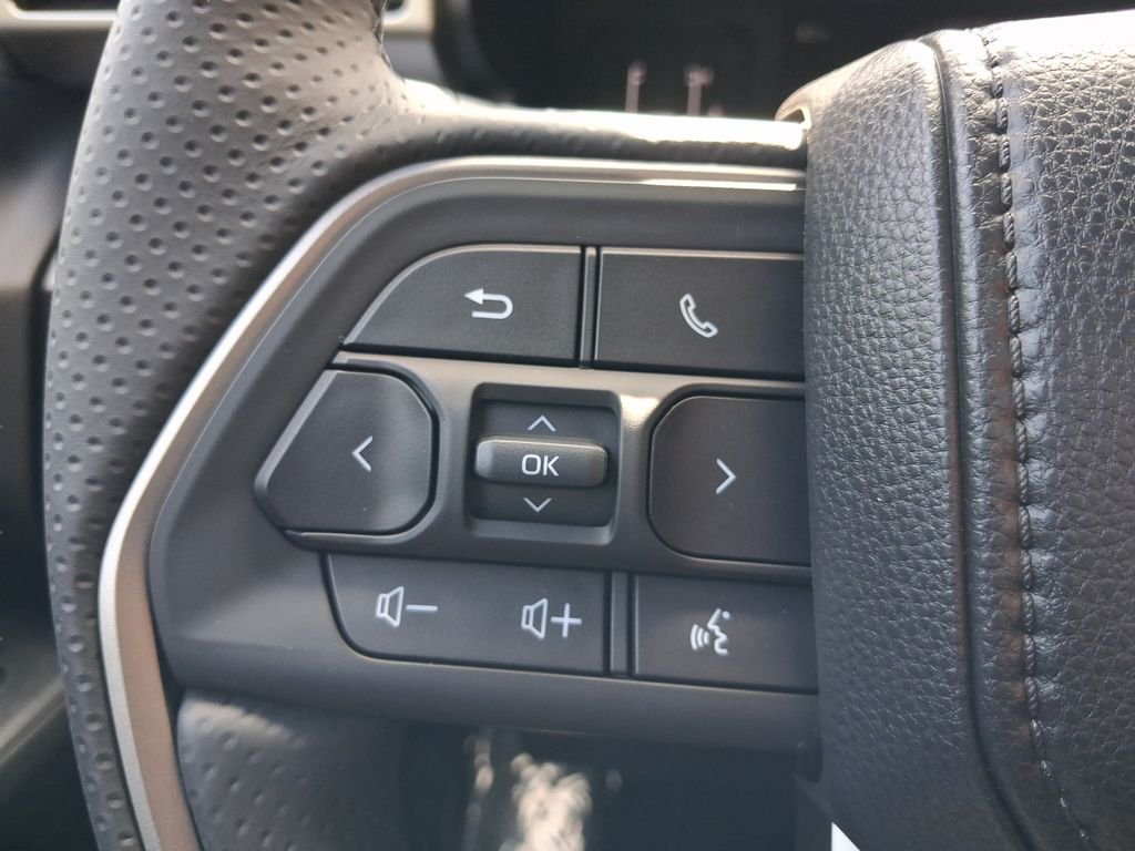 Used 2026  Toyota SR5 image 20
