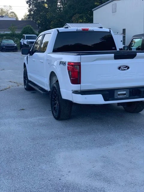 Used 2025 Oxford White Ford XLT image 7