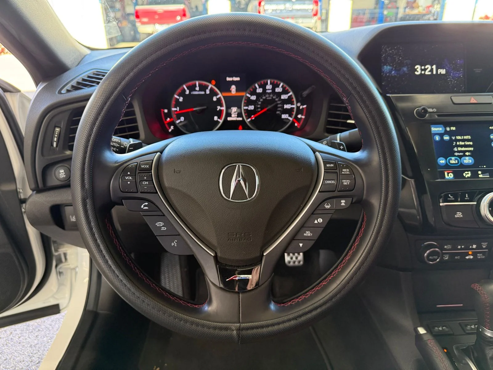 Used 2022 White Acura Premium and A-SPEC Packages image 14