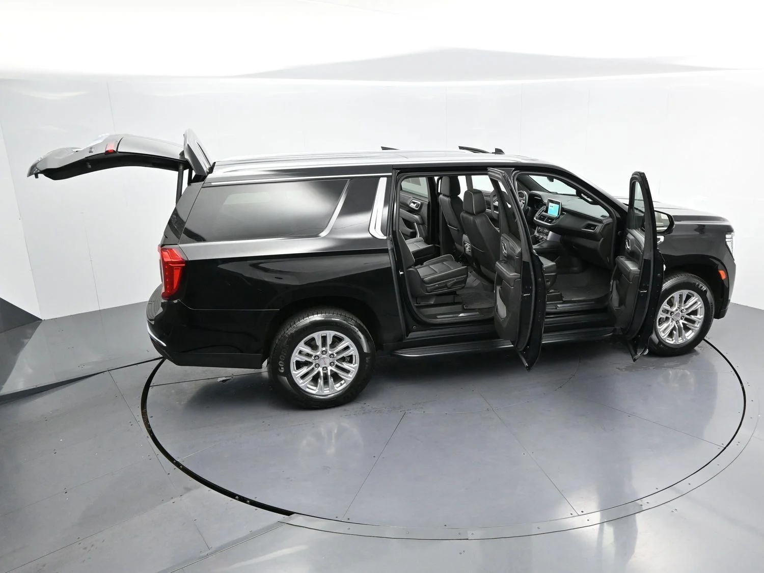 Used 2023 Onyx Black GMC SLT image 47