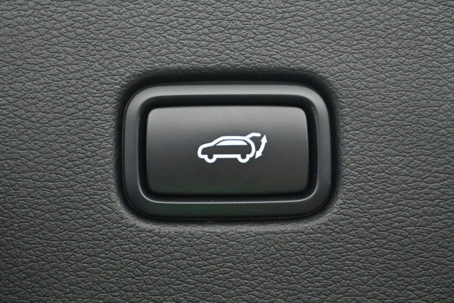 Used 2024 Ebony Black Kia SX-Prestige image 10