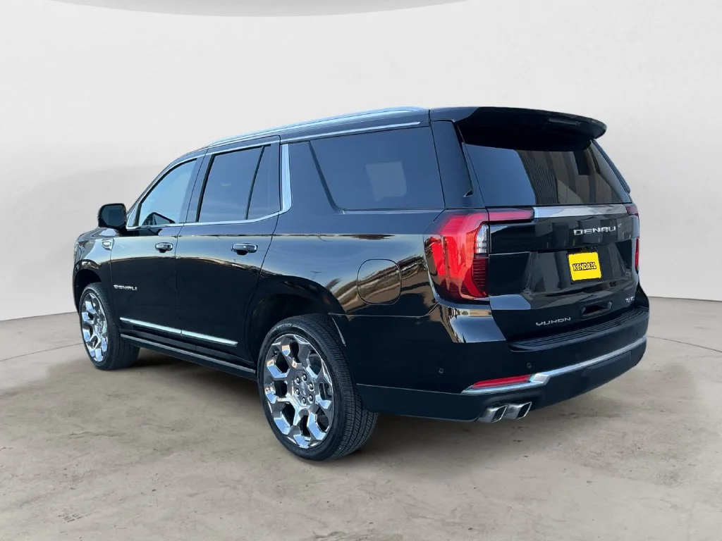 Certified Used 2025 Onyx Black GMC Denali image 7