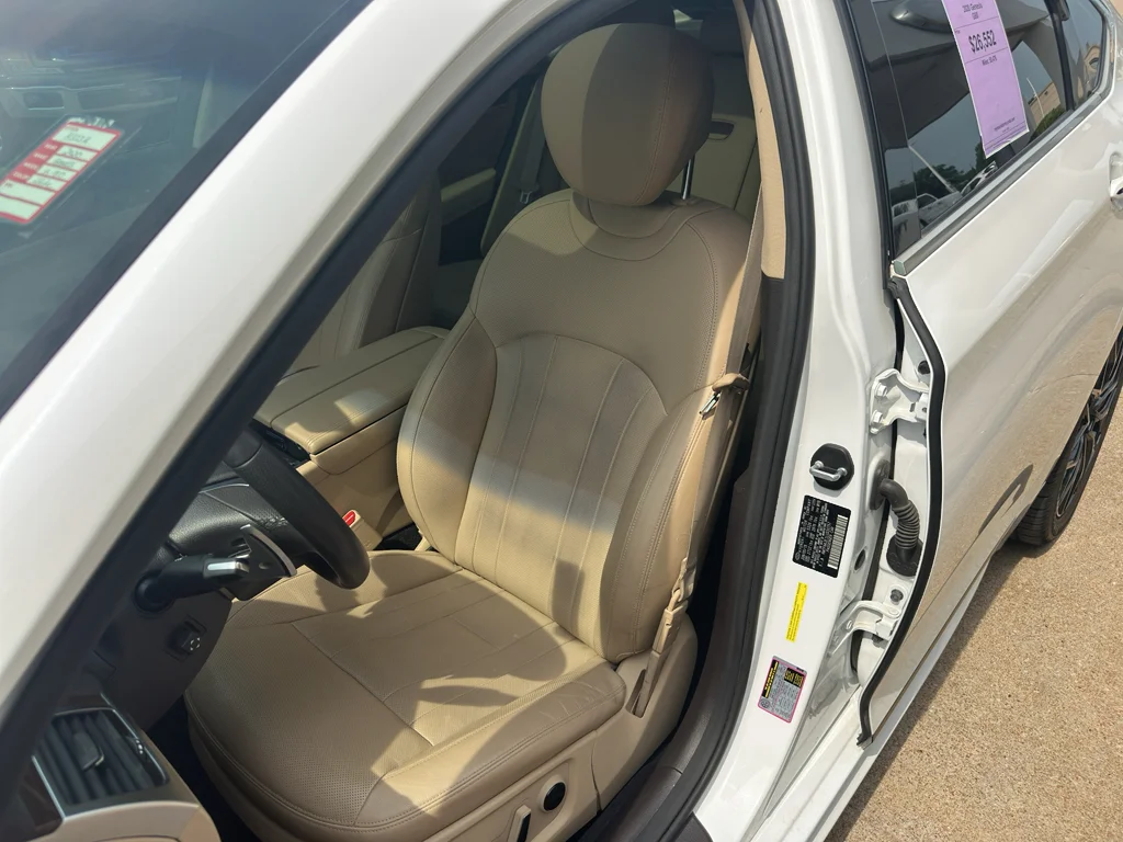 Used 2020 Uyuni White Genesis 3.8L image 30