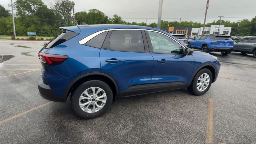 Used 2023 Blue Ford Active image 8
