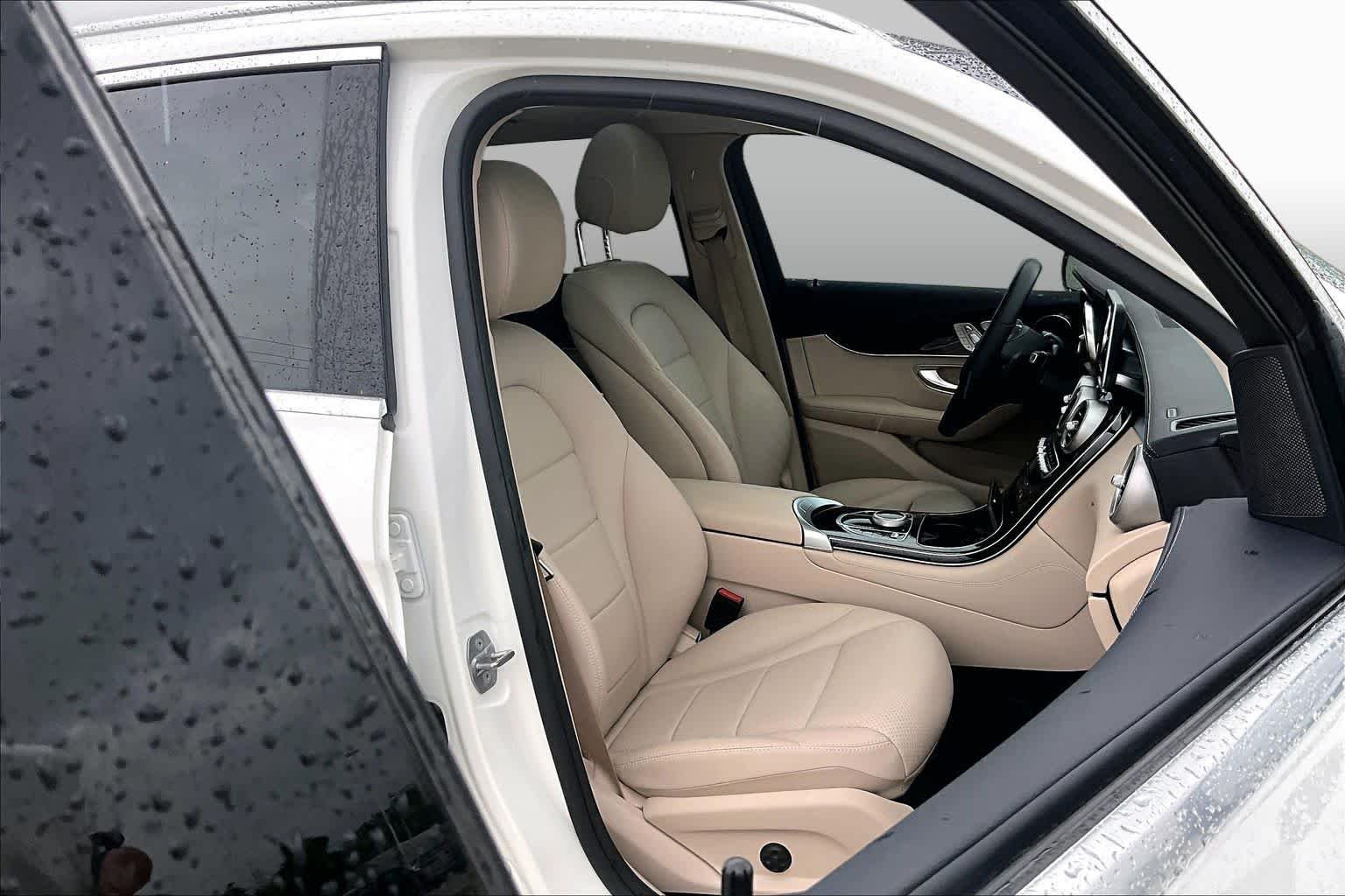 Used 2019 Polar White Mercedes-Benz GLC 300 image 9