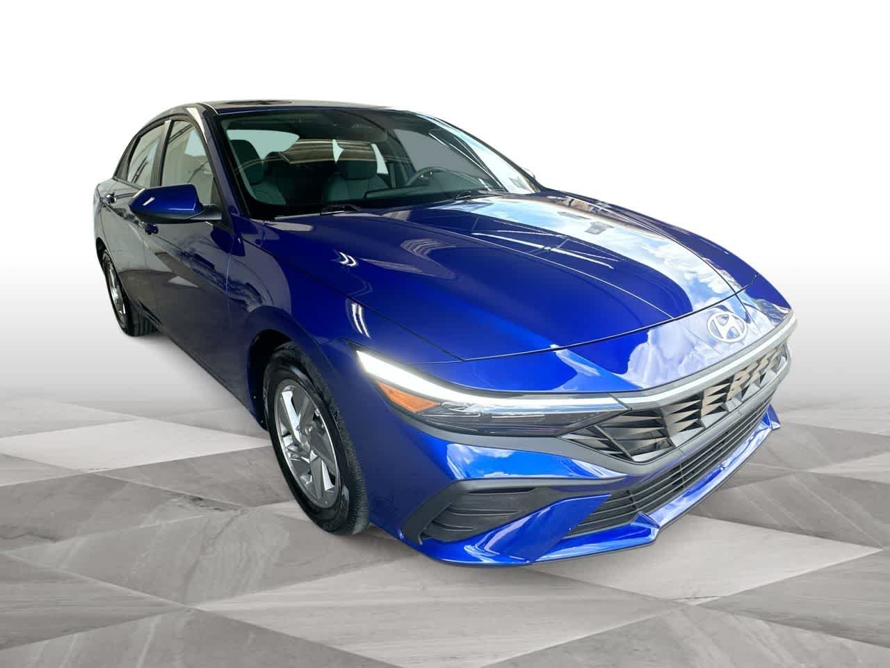 Certified 2025 Hyundai Elantra SE with VIN KMHLL4DG4SU052693 for sale in Miami Gardens, FL
