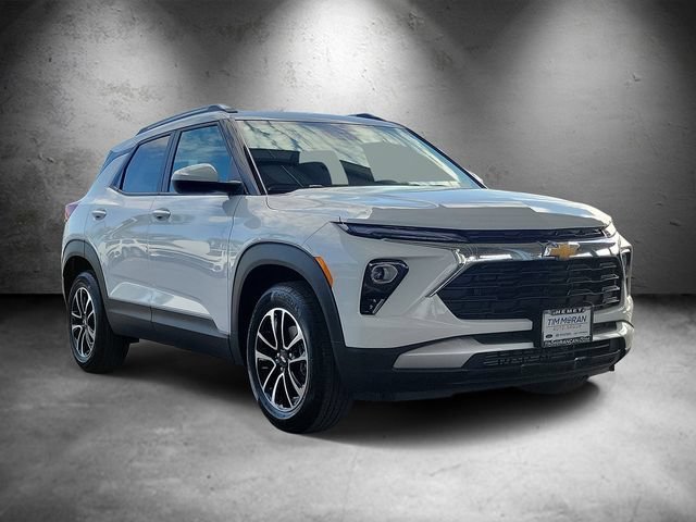 New 2026 Summit White Chevrolet LT image 2