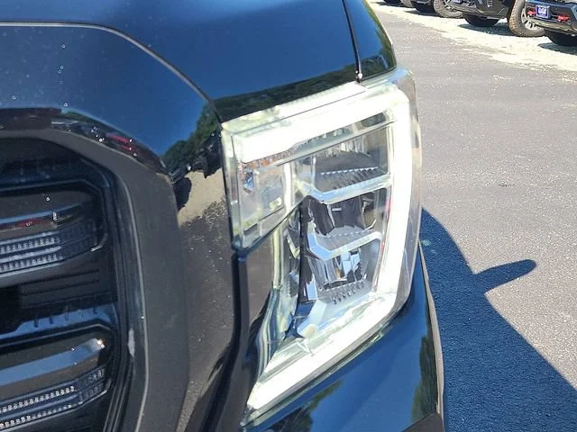 Used 2021 EBONY TWILIGHT METALLIC GMC Elevation image 9