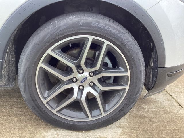 Used 2019 White Platinum Clearcoat Metallic Ford Sport image 9