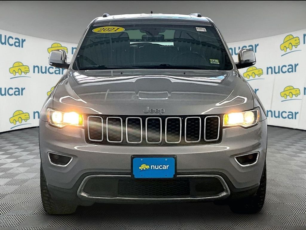 Used 2021 Billet Silver Metallic Clearcoat Jeep Limited image 2