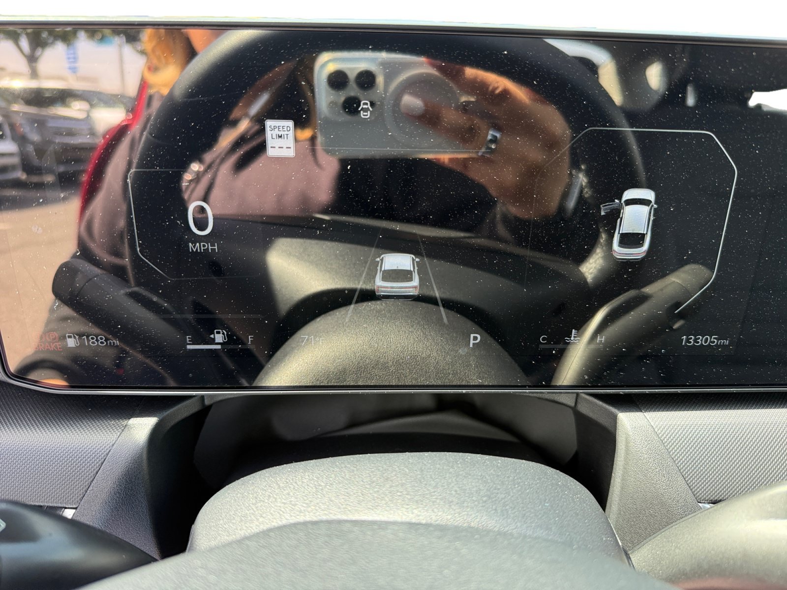Used 2025 Currant Red Kia EX image 11